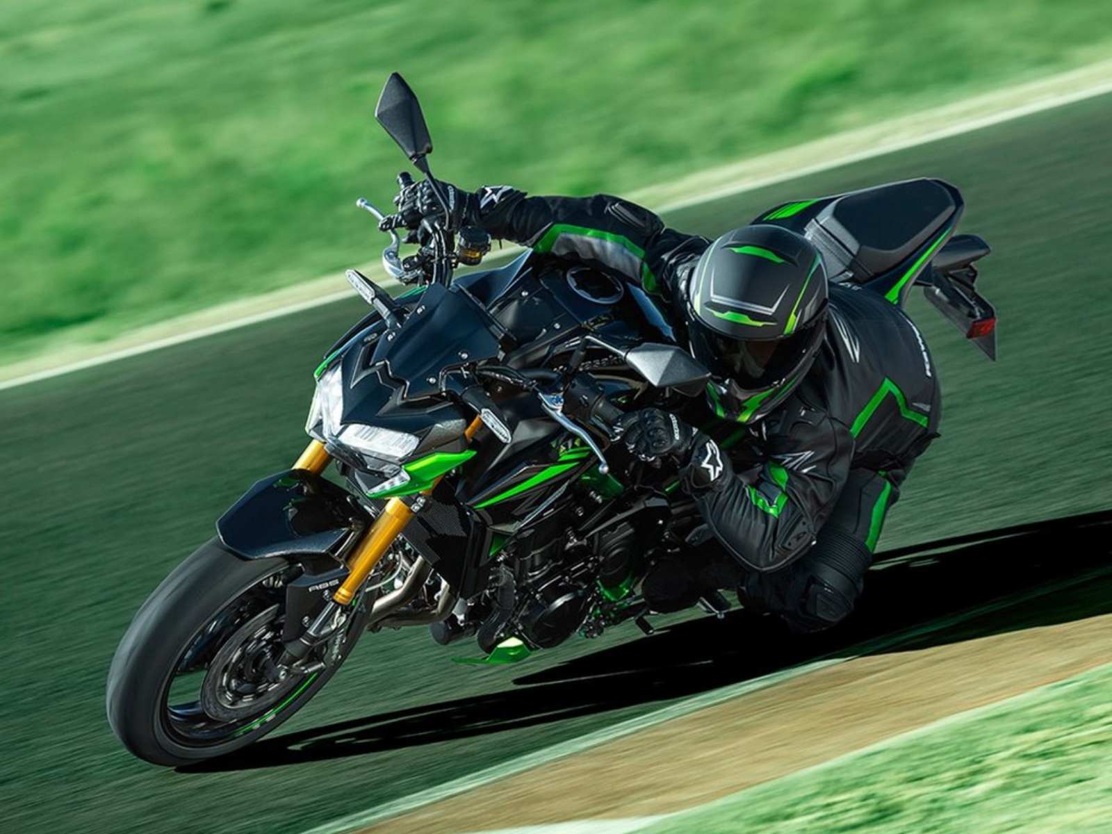 BT Moto (BrenTune) Stage 1+ Performance Calibration With Handheld Tuner for Kawasaki Z900 / Z900RS BT Moto (BrenTune) Stage 1+ Performance Calibration With Handheld Tuner for Kawasaki Z900 / Z900RS